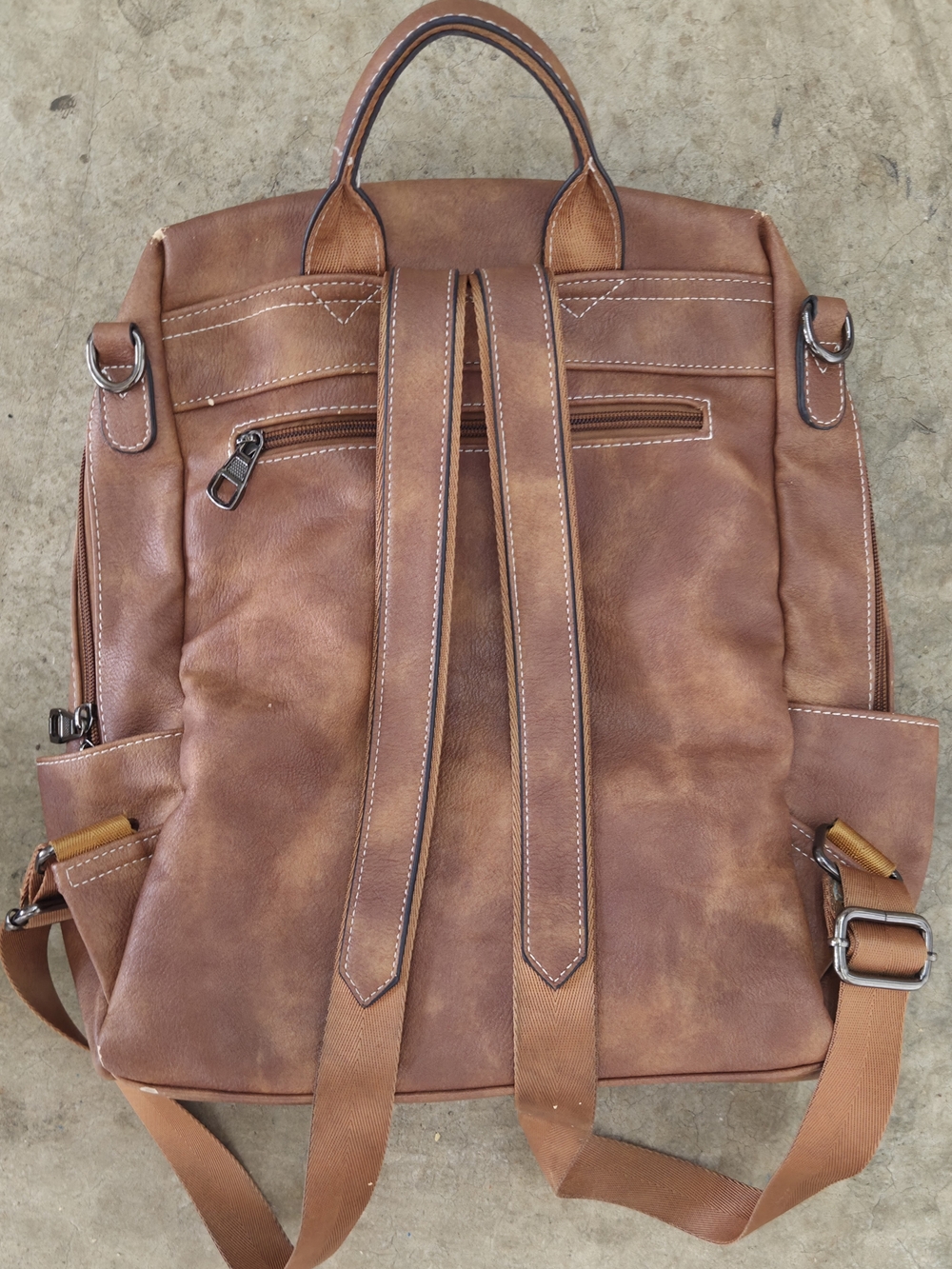 Aglod Leather Backpack - Picture 3 of 5